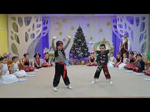Видео: новорічне свято "Чарівний годинник". старша група "Полуничка ". ЗДО "Пролісок ".2025