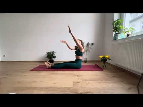 Видео: Инь-йога для красивой осанки. Yin-yoga for your posture.