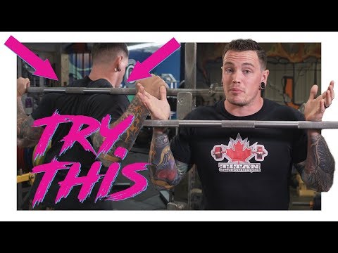 Видео: Боль в плече при приседании? Попробуйте!