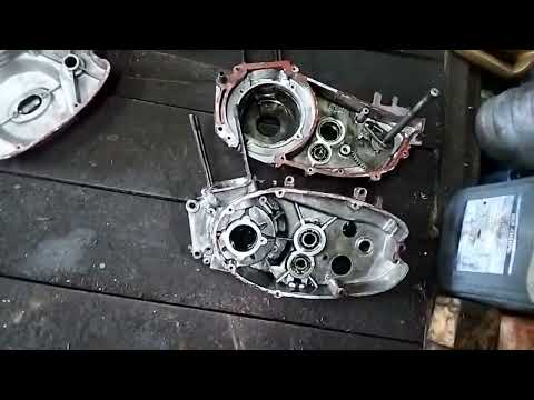 Видео: Ремонт Двигаиеля Иж Юпитер 5 1990г