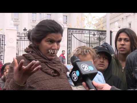 Видео: роми протест