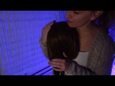 Видео: ASMR | Осмотр кожи головы, полуагрессивное царапание и массаж (тихий разговор)