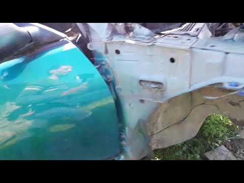 Видео: Снятие воздушной системы Mazda 323f BA 95г