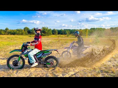 Видео: САША УЧИТ АРСА ДРИФТИТЬ. БРОС ШОУ