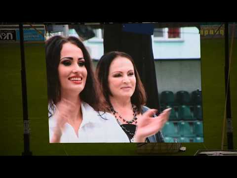 Видео: Весь Гомель танцует с Софией Ротару на стадионе. "Луна-луна" // Sofia Rotaru. Gomel 875 years old