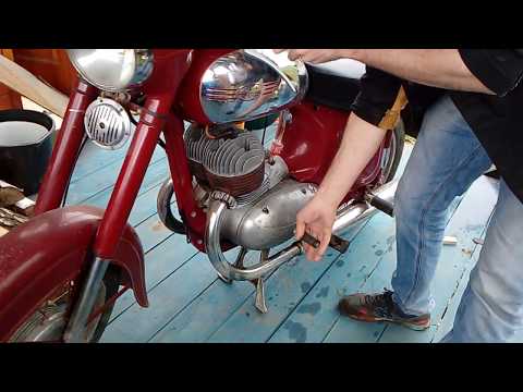 Видео: Jawa 350 1961 г.в. пробег 506 км первый пуск после двух лет простоя , двигатель в оригинале.