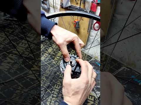Видео: подключение колёса с планетарной втулкой    SHIMANO NEXUS 7  к шиферу приключения