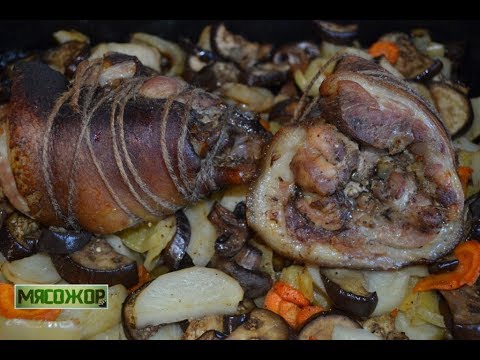 Видео: Свиная рулька с овощами в духовке. МЯСОЖОР 84