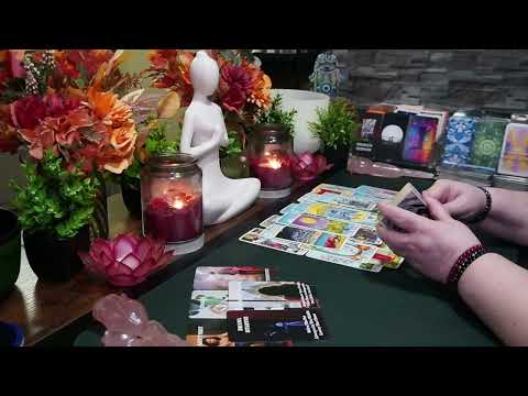 Видео: Весы ♎ 💖 Их сдерживает страх повторения прошлого.