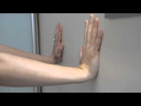 Видео: Упражнения для мышц рук для женщин в домашних условиях. похудение рук