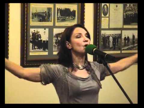 Видео: Лидия Чебоксарова - Целый день стирает прачка...