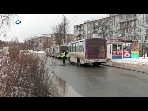 Видео: В Петрозаводске инспекторы ГИБДД проверили автобусы под видом пассажиров