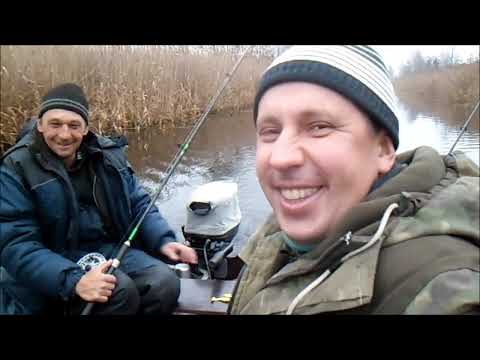 Видео: Щука на дорожку.Ловля щуки троллингом по обводным канавам.