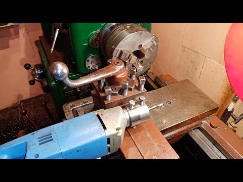 Видео: Приспособление для токарного станка