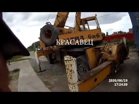 Видео: Автокран Татра 1987 года в работе.