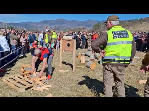 Видео: Тодоровден 2025 г. в Априлци  част 3 /цепене и подреждане на дърва/