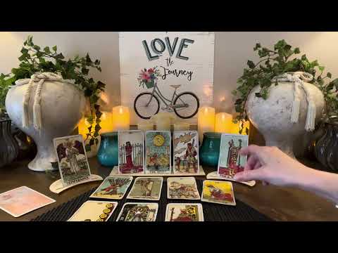 Видео: ВОДОЛЕЙ~СЛЕДУЮЩИЕ ДЕСЯТЬ ДНЕЙ~«В грядущих переменах кроется настоящее волшебство!»