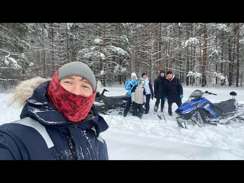 Видео: Выезд на миниснегоходе Sharmax и снегоходе Yamaha. Все плюсы миника в видео))