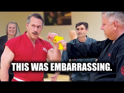Видео: Мастер Кен сдает НАСТОЯЩИЙ тест на черный пояс!