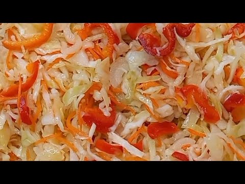 Видео: Маринованная капуста с болгарским перцем.