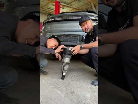 Видео: Взорвалась пневма на Zeekr 001😨