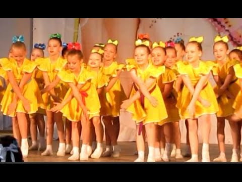 Видео: Ансамбль "Иллюзия".  Танец "Наш сосед".  Таганрог. 2022.06.01