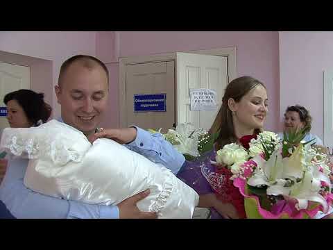 Видео: Выписка из роддома дочери Андрея и Оли👨‍👩‍👧