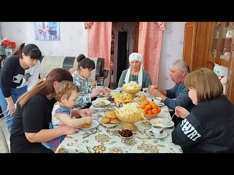 Видео: жизнь дружной семьи в татарской деревне.