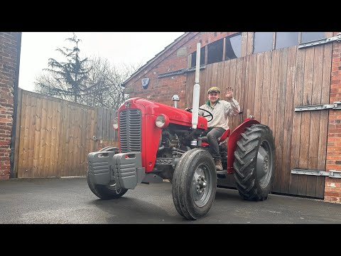 Видео: Как обслуживать Massey Ferguson 35, 35x и Massey Ferguson 135.