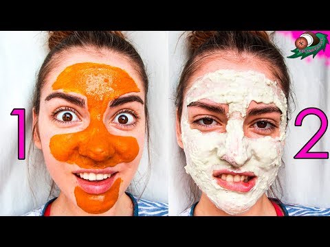 Видео: Как избавиться от черных точек в 2 этапа ⚫ Маска с куркумой + альгинатная маска  🌴 POLI NA PALME