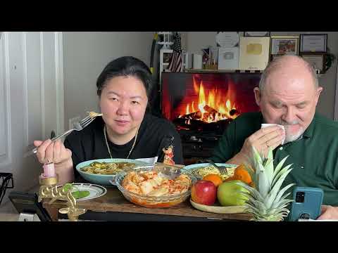 Видео: Мукбанг: Кукси — любимая холодная лапша по-корейски! ❄️🍜 Мукбанг: Домашнее кукси и тёплая беседа ❤️