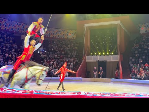 Видео: Казахи на лошадях. Цирк Эхо Азии