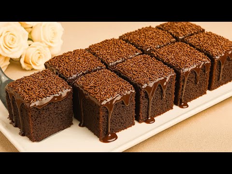 Видео: Самый нежный и вкусный шоколадный торт! Сочный и тает во рту! 🍫