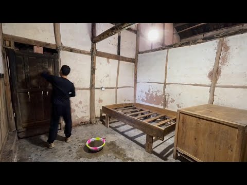 Видео: Бедный парень перестроил родовой дом, оставленный дедом для проживания
