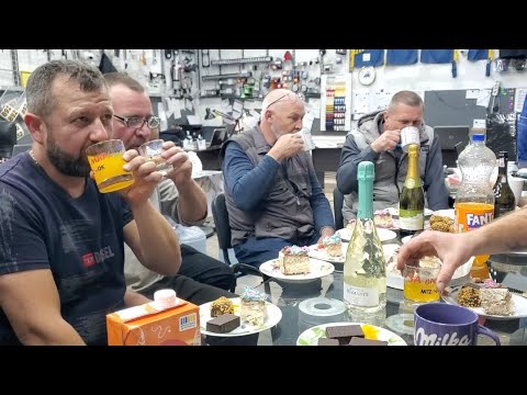 Видео: ОГЛЯД ЗАПЧАСТИН МТЗ.Колектив привітав мене з Днем Рієлтора.МТЗ ОК🤝😉👍