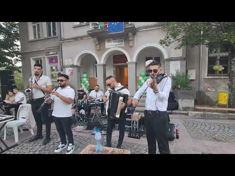 Видео: Село Розовец събор с орк.Орфей
