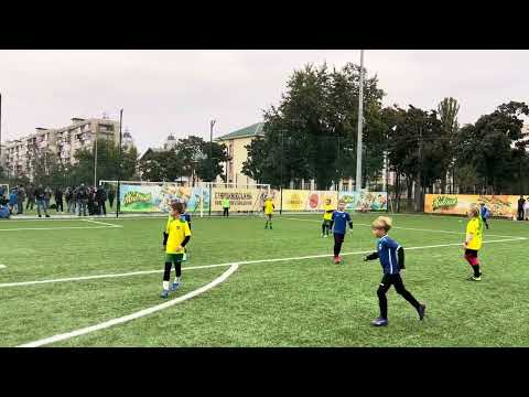 Видео: ⚽️Чемпіонат міста Києва⚽️ | 2017 р.н. | Олімпік 10:1 Поділ(2) | 1 тайм