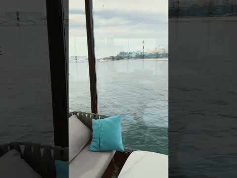 Видео: Приморский город, и бар у моря