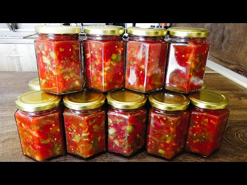 Видео: Консервированные помидоры в банках. Зима!