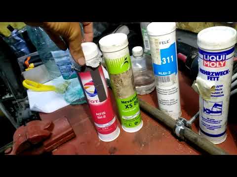 Видео: Чем можно смазать ролики навесного оборудования