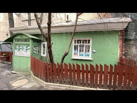 Видео: Дом на набережной Макарова, уникальный дом на Васильевском!