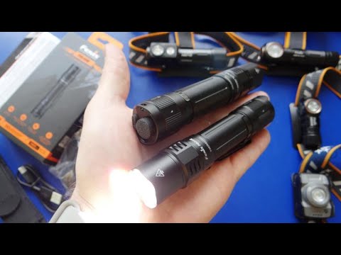 Видео: Новый любимчик из ручных фонарей! Мини ПРОЖЕКТОР Fenix PD35R