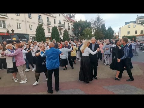 Видео: Музыка Нас Связала! Закрытие Музыкального Сезона На Советской!