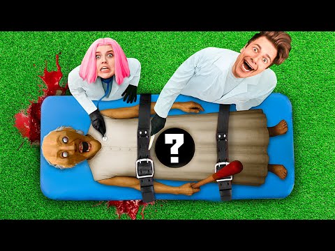 Видео: что внутри? РАЗРЕЗАЕМ GRANNY в 3:00 ночи !!!