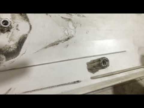 Видео: Что делать если саморез прокручивается в пластике? Решение проблемы