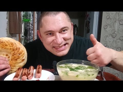 Видео: Мукбанг/обжорыч/вкусняшки/пельмени, жареные сосиски, лепешка/mukbang/