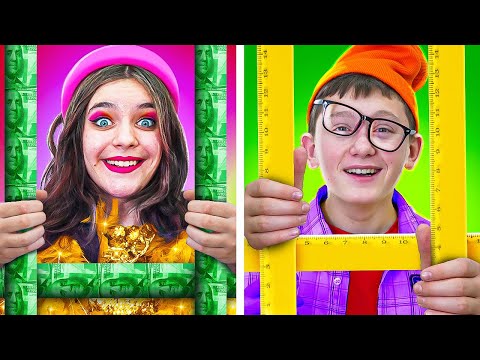 Видео: Бедный Парень в Богатой Школе || Смешные ситуации в школе