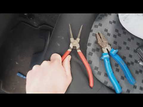 Видео: Как разобрать заднюю дверь,как снять стекло шкода фабия(skoda fadia)хетчбек 2005г.в.все мелочи в раз