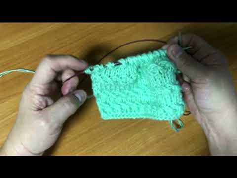 Видео: Горизонтальные объёмные дорожки на лицевой глади. Узоры спицами