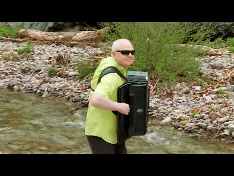 Видео: Cvetan Mitev - Belia i priateli - Kasapsko horo | Цветан Митев - Белия и приятели - Касапско хоро